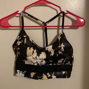 NWOT Nike sports bra